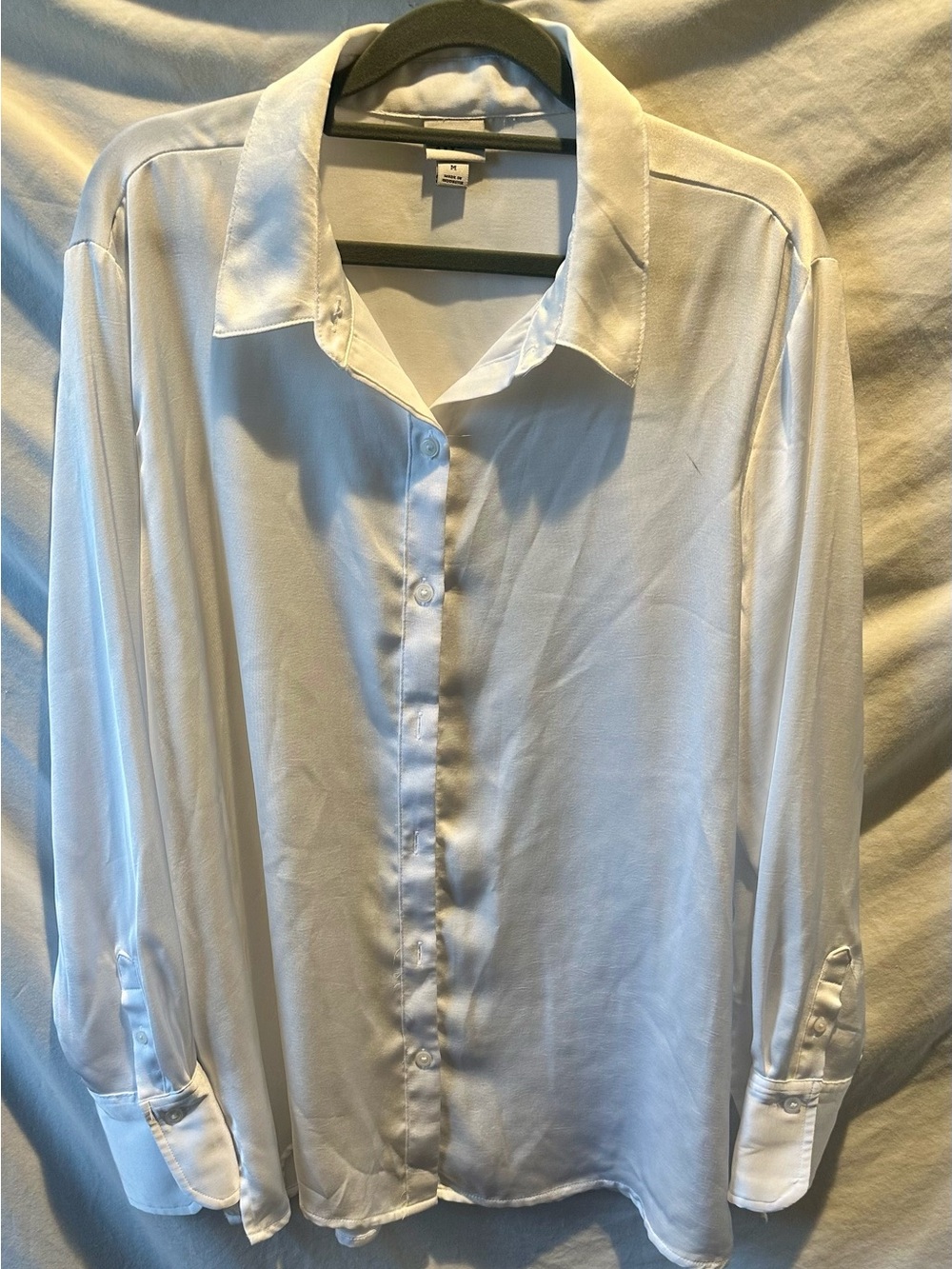 a new day Women’s White Long-Sleeve Button-Up Dress Shirt